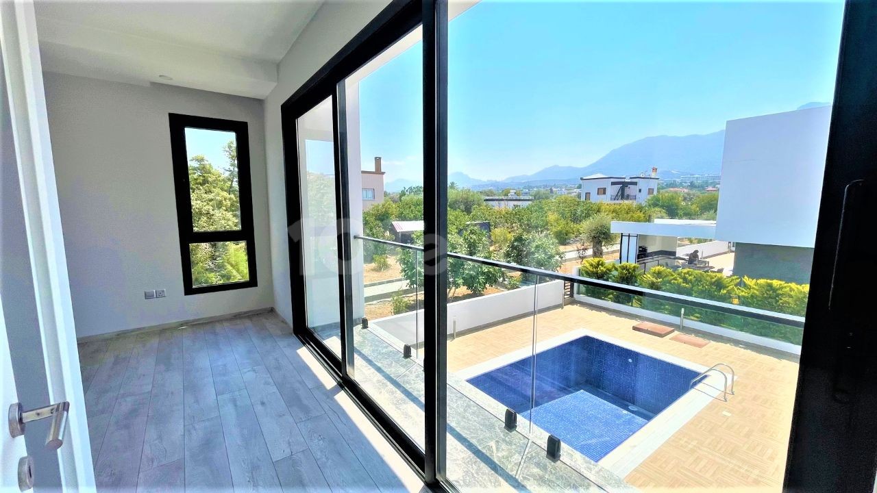 Luxusvilla zum Verkauf in Kyrenia/Chatalköy ** 