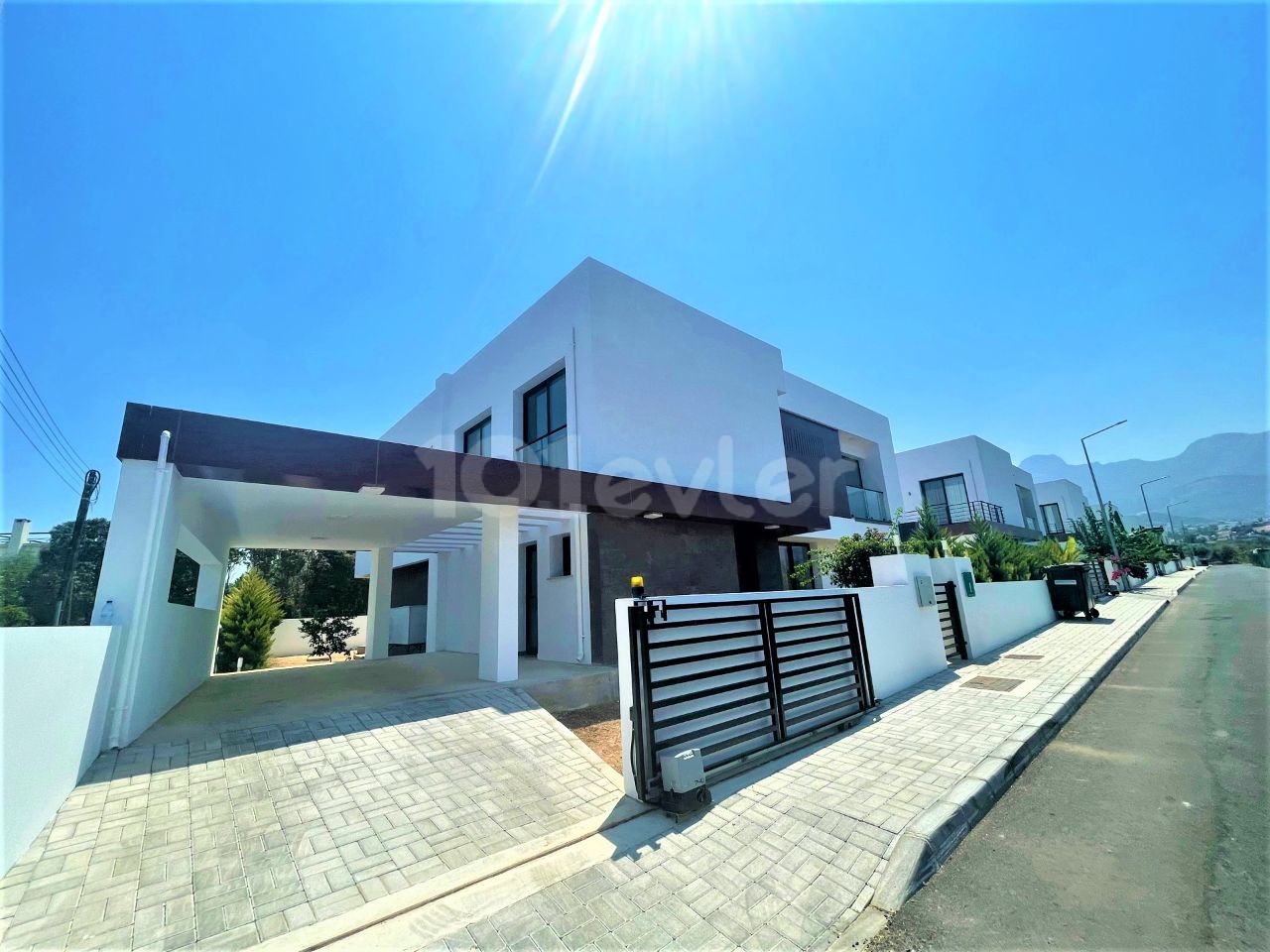 Girne/Çatalköy bölgesinde satılık lüks villa