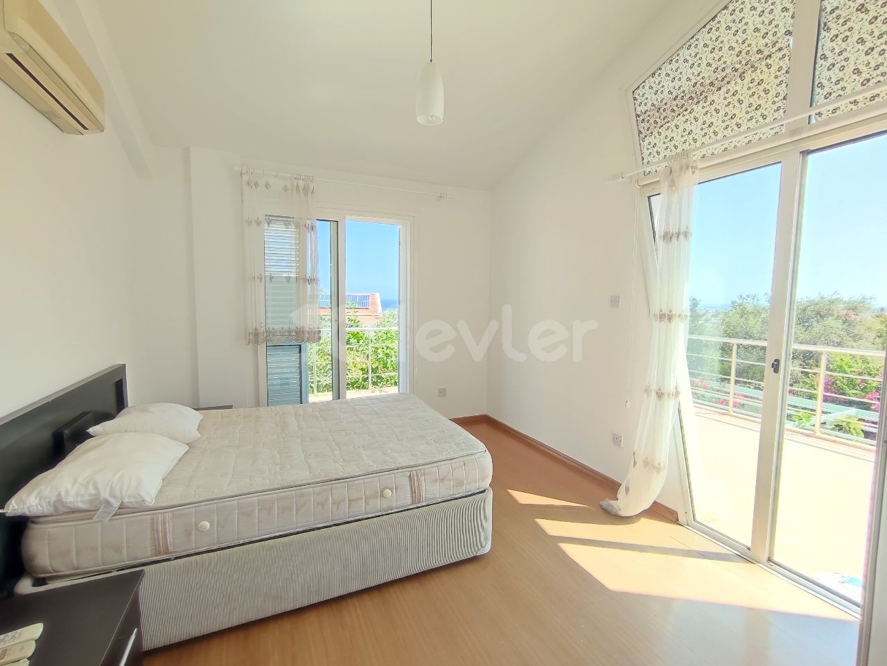 Girne Ozanköy| Kiralık Eşyalı 2+1 Villa |Ortak Havuz 