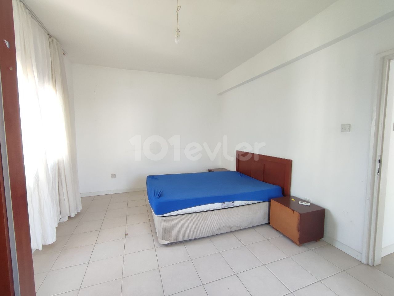 3+1 Wohnung Zur Miete In Kyrenia Zentrum Möbliert ** 