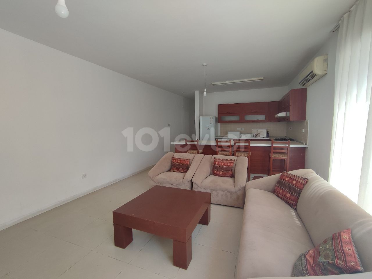 Kyrenia Central Furnished 3 + 1 Apartment for Rent ** 