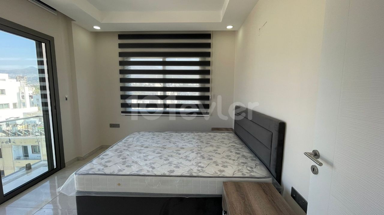 LUXURY 2 + 1 APARTMENT FOR RENT IN THE CENTER OF KYRENIA ** 