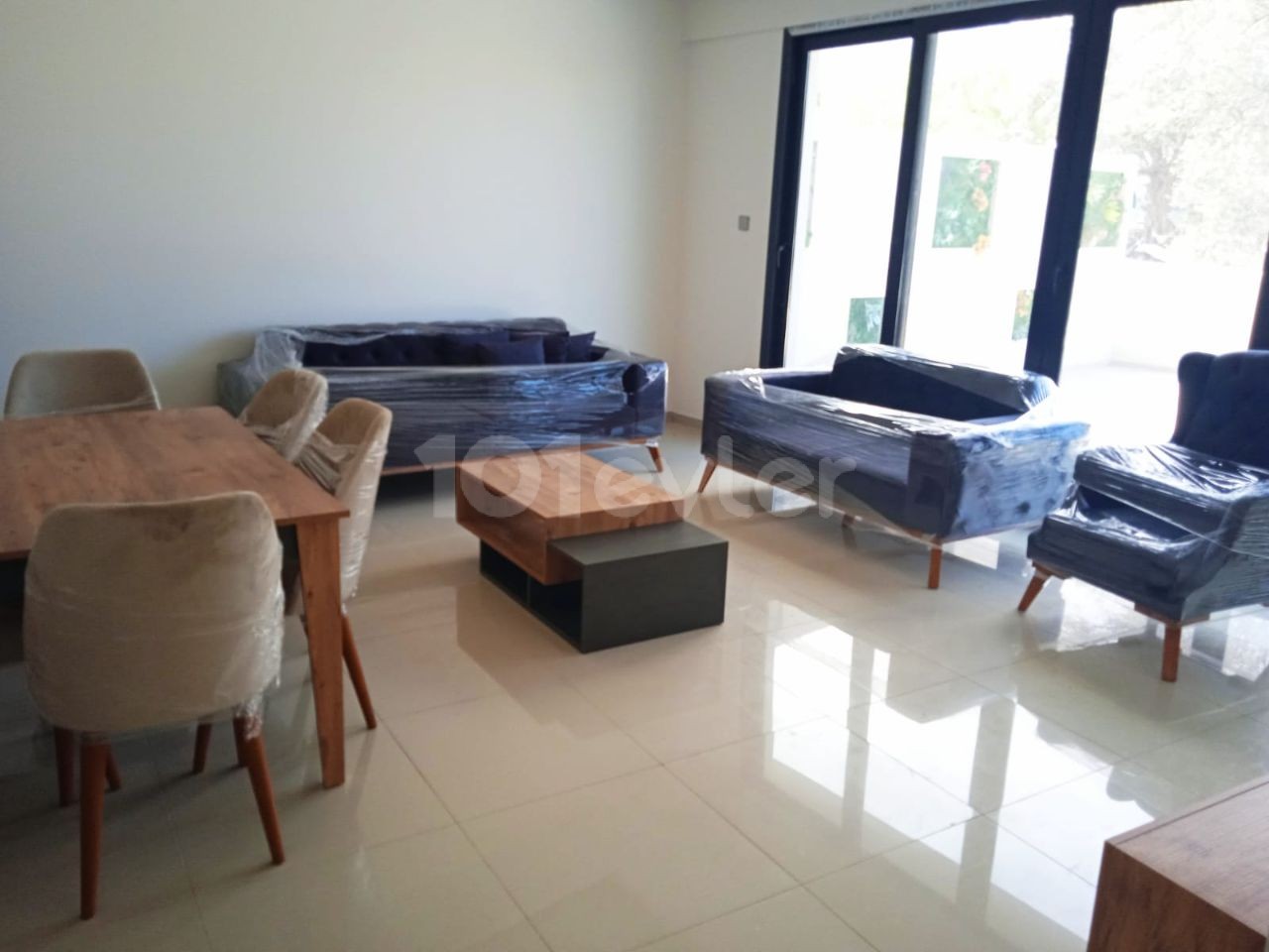 LUXURY RENTAL 2 + 1 IN THE CENTER OF KYRENIA ** 