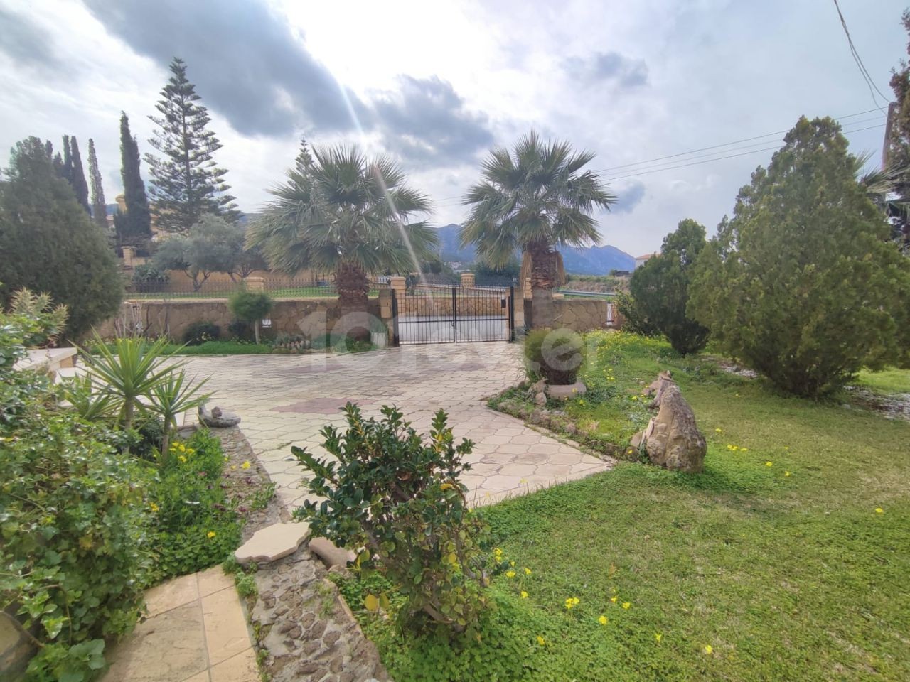 2+ 1 Authentic VILLA FOR RENT IN KYRENIA YEŞILTEPEDE ** 