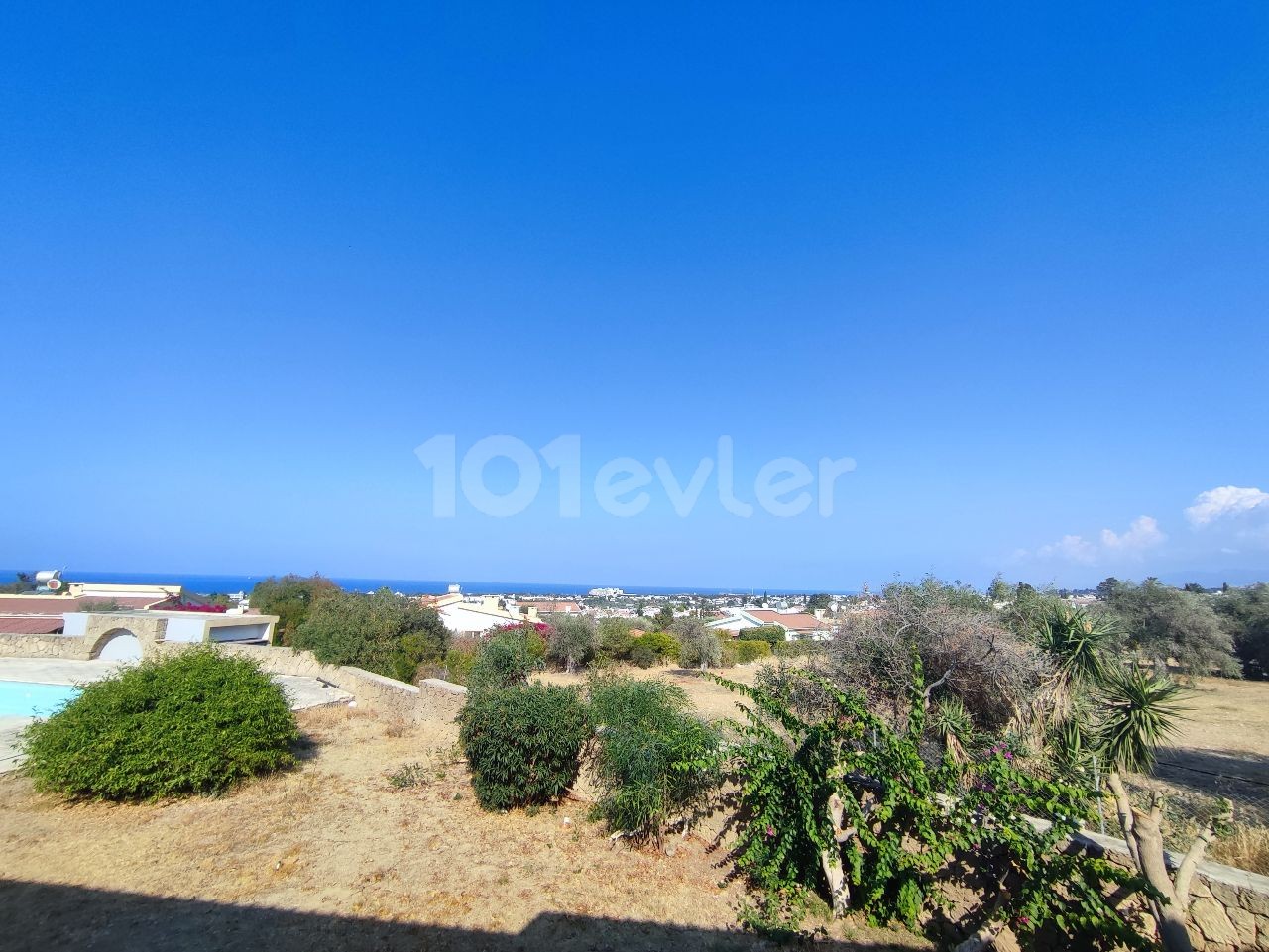 1+1 neu eingerichteter BUNGALOW in Kyrenia Ozanköy zu vermieten ** 