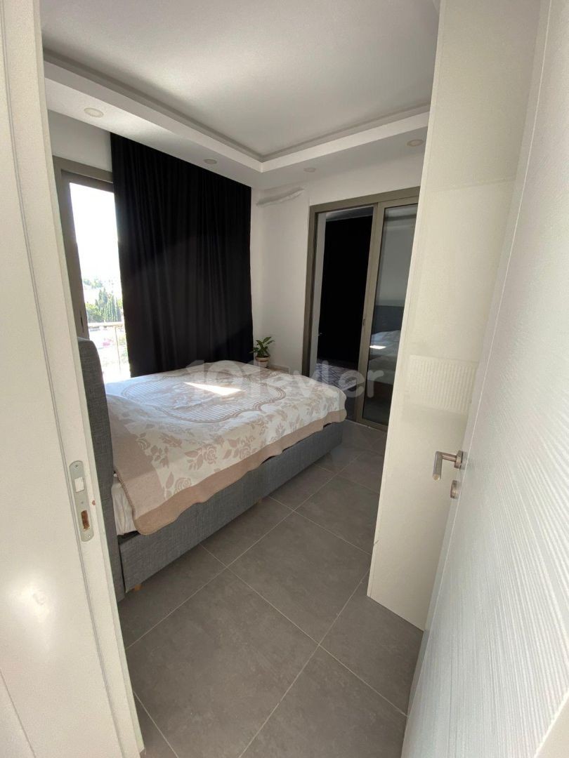 Girne Merkez Satılık 3+1 Muhteşem Deniz Manzaralı Penthouse ( SATILDI )