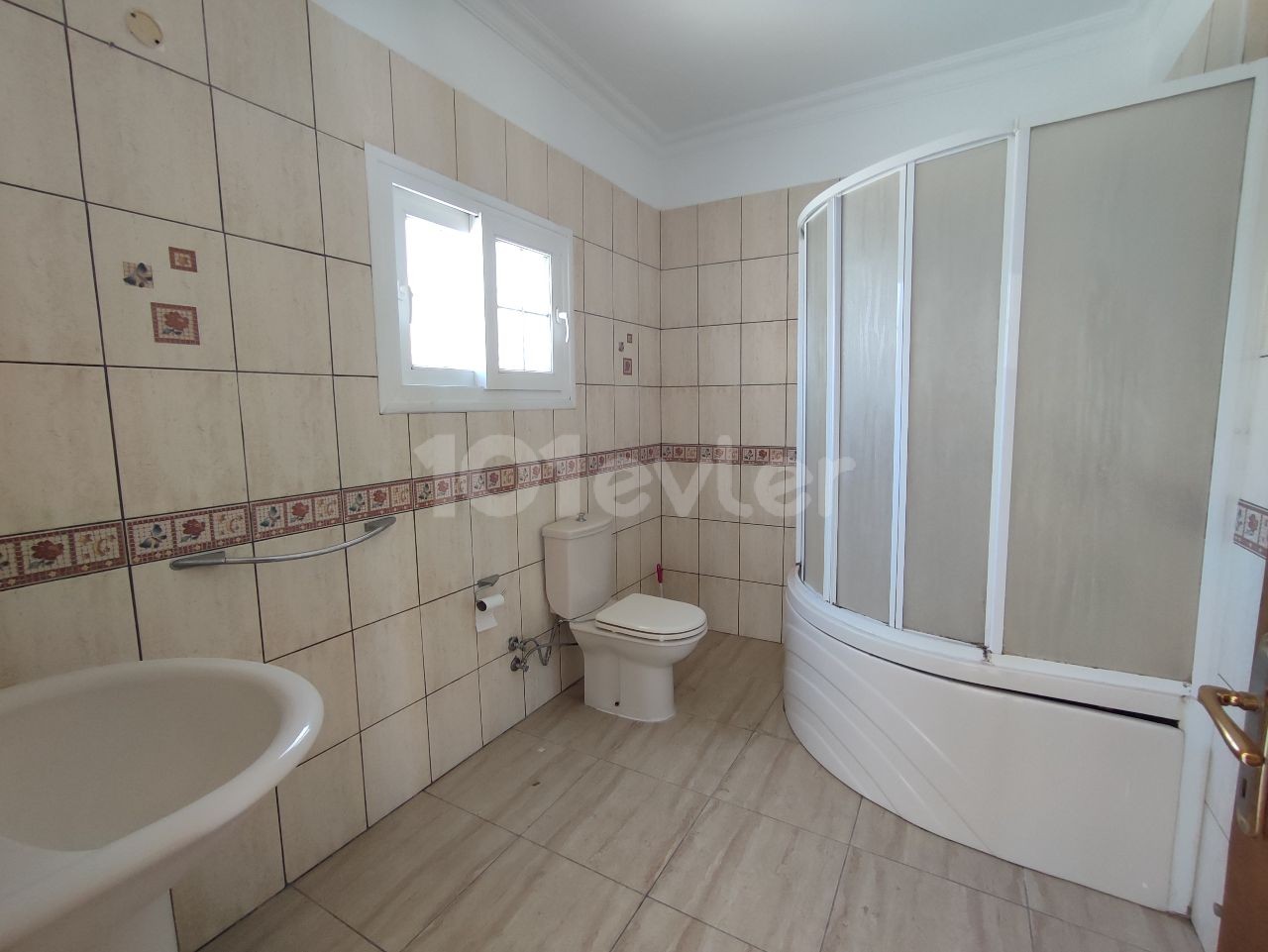 Villa For Sale in Doğanköy, Kyrenia