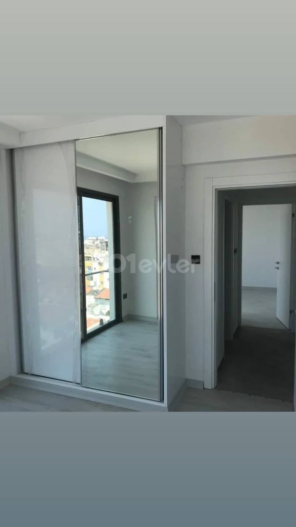 Zu verkaufen 2+1 Wohnung in Kyrenia Zentrum