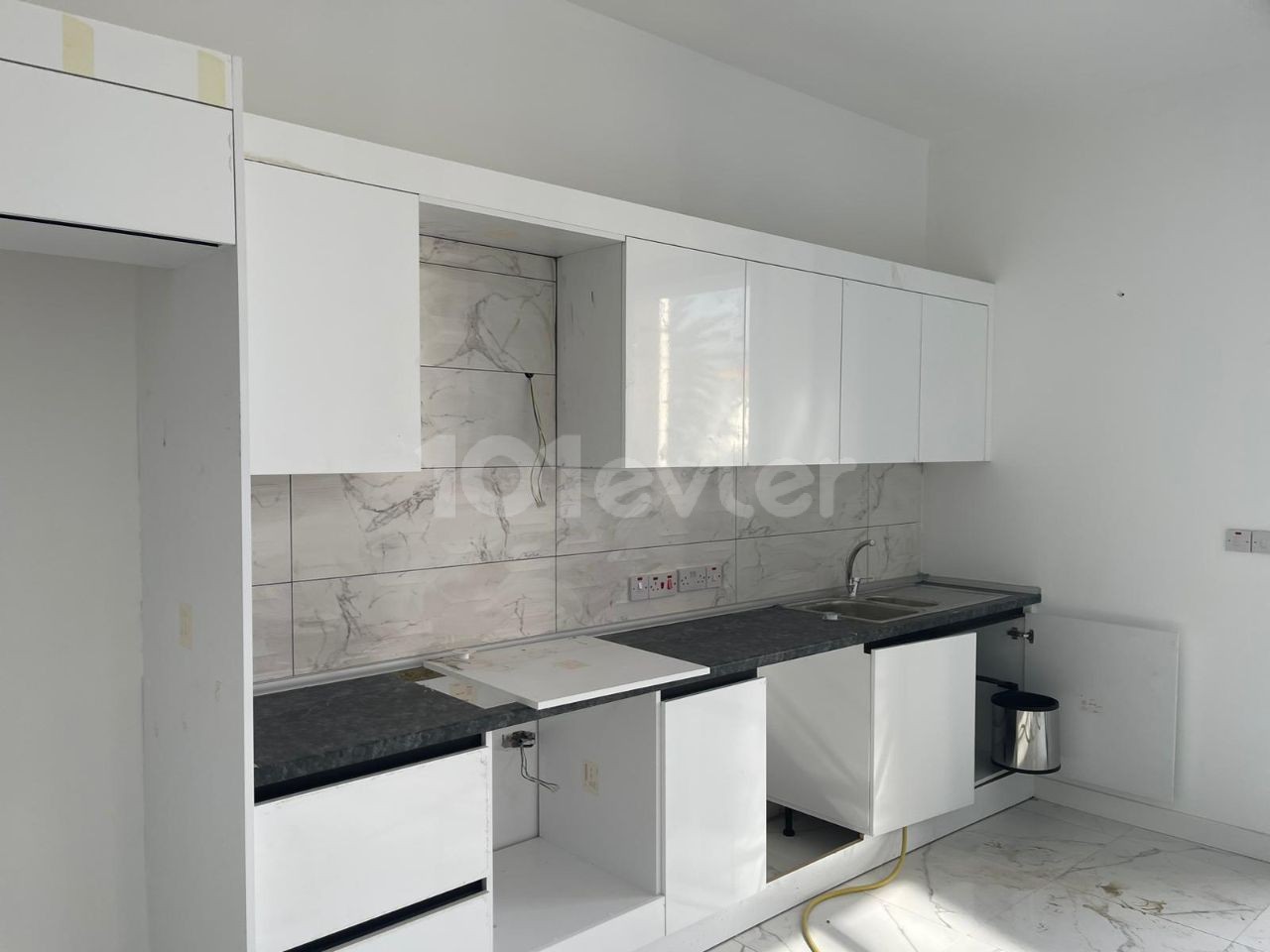 2+1 Apartment for Sale in Alsancak, Kyrenia
