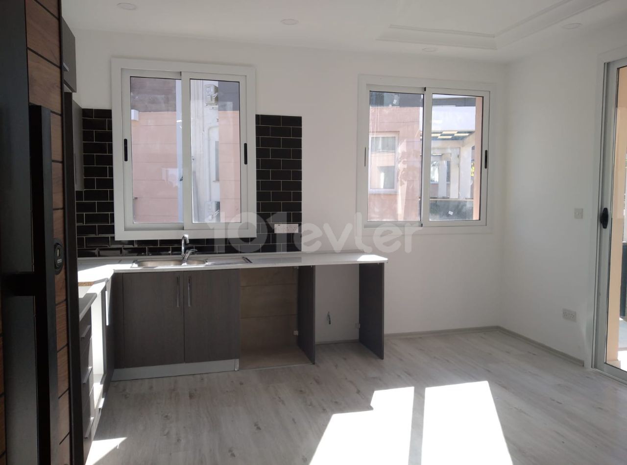 RENT GUARANTEED 1+1 APARTMENTS IN GİRNE KARŞIYAKADA