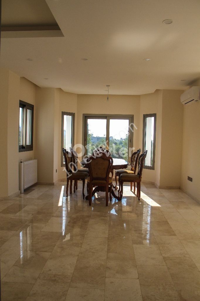  LUXURY 3+1 VILLA WITH SPECTACULAR MOUNTAIN AND SEA VIEWS IN GUINEA BELLAPAİS!!!