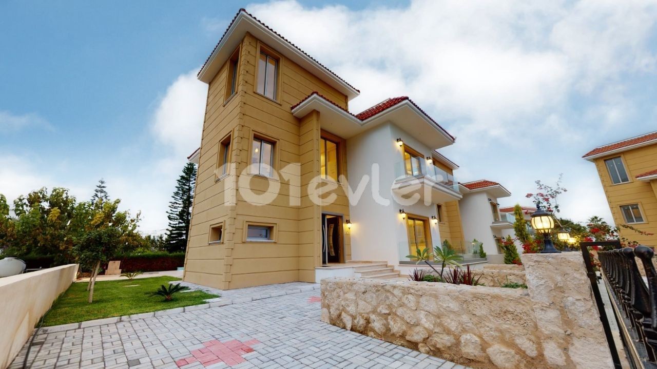 VILLA FOR SALE IN GİRNE ALSANCAK WALKING DISTANCE TO THE SEA