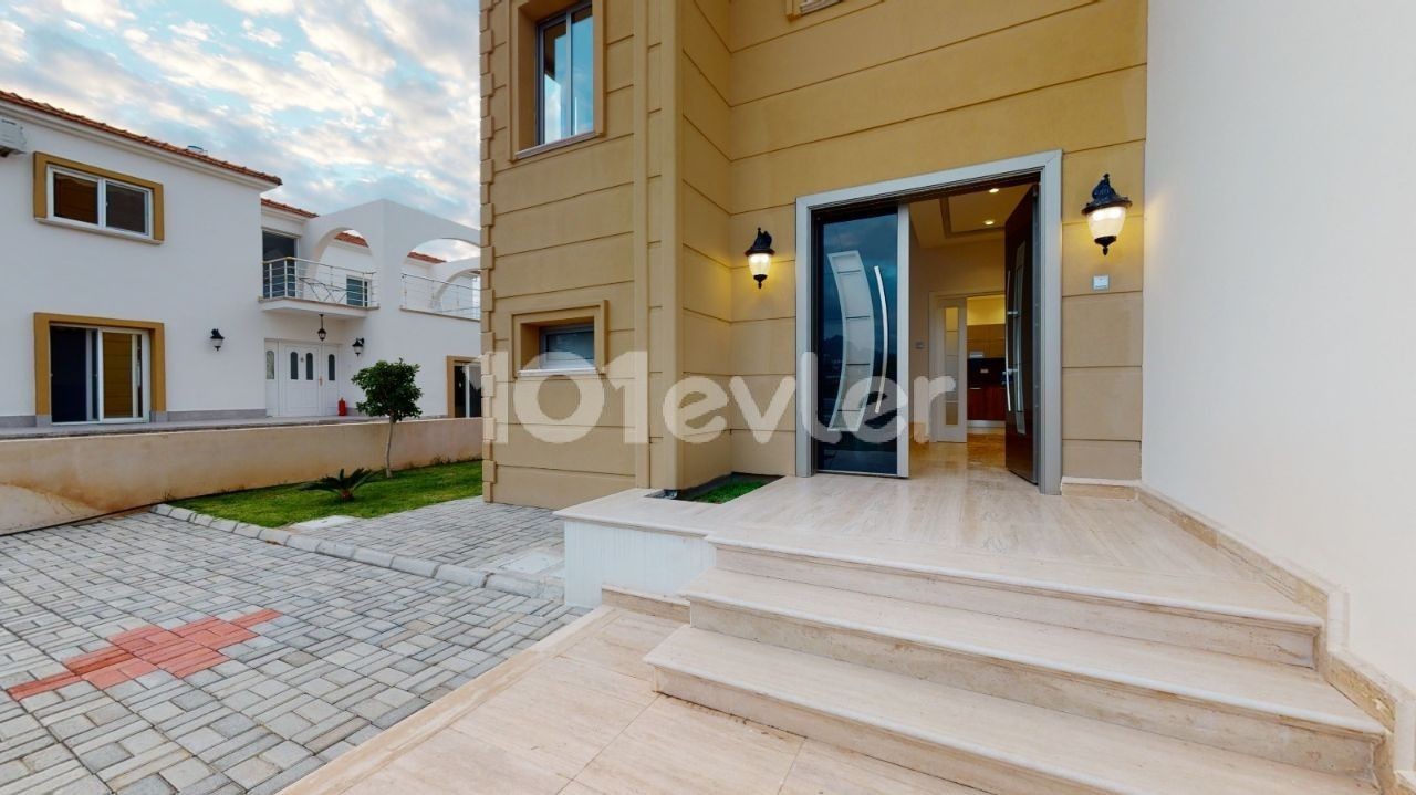 VILLA FOR SALE IN GİRNE ALSANCAK WALKING DISTANCE TO THE SEA