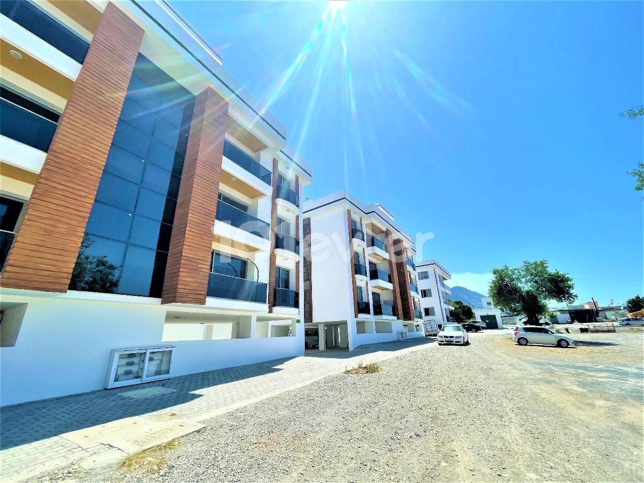 Bezugsfertige 2+1 Wohnung mit Meer- und Bergblick in Alsancak, Kyrenia