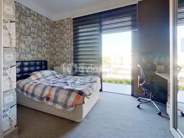 Prächtige 4+2 Luxusvilla mit türkischer Besitzurkunde in Catalkoy, Kyrenia