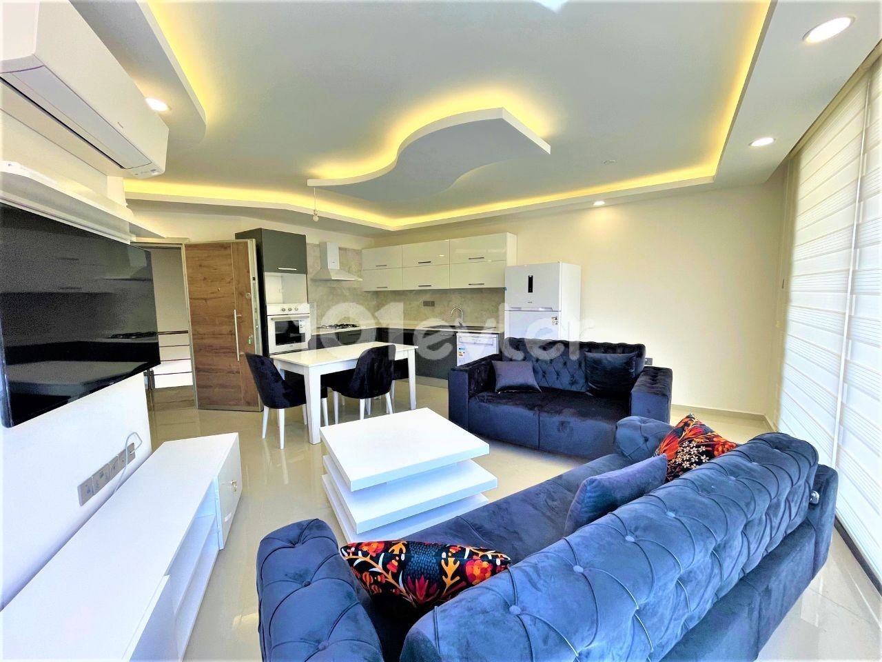 2+1 Luxury Apartment for Rent in Kyrenia Center