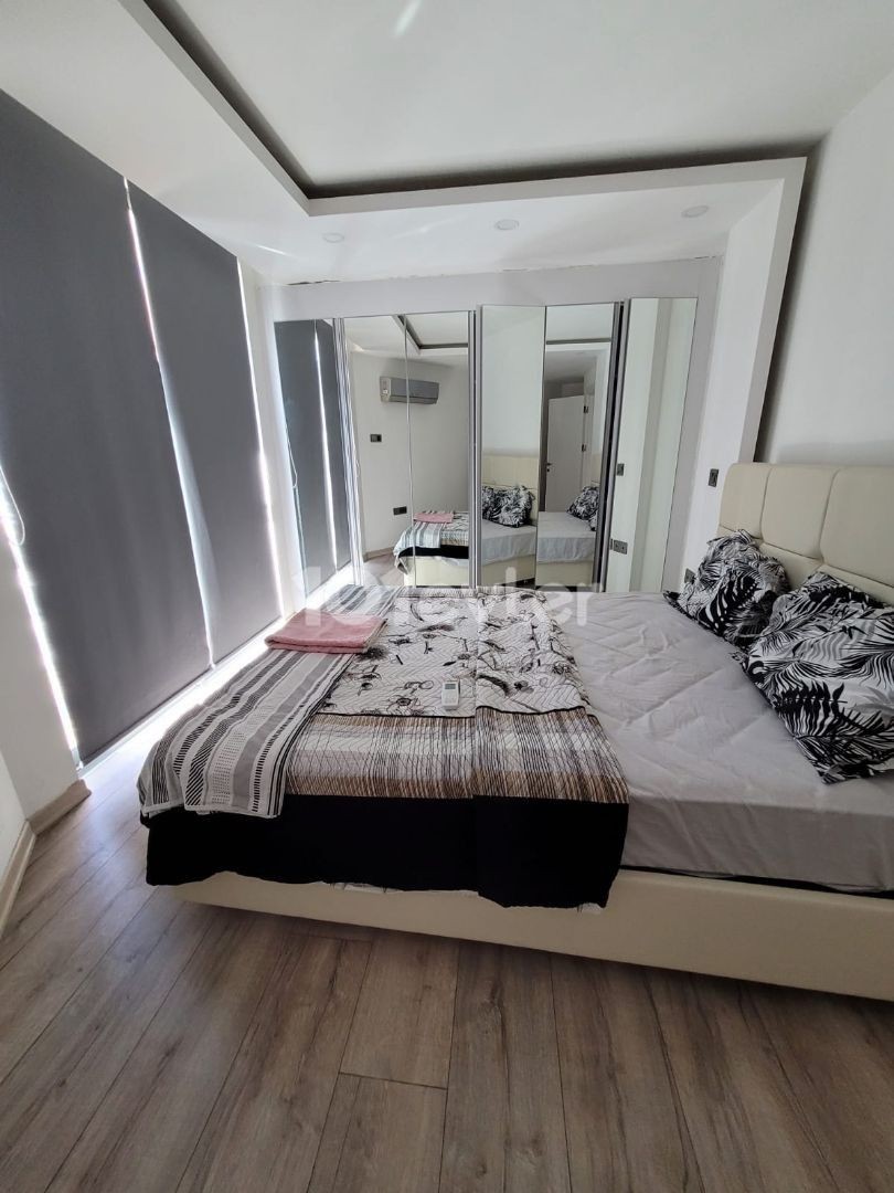 Duplex-Penthouse-Wohnung zur Miete in Kyrenia Zentrum