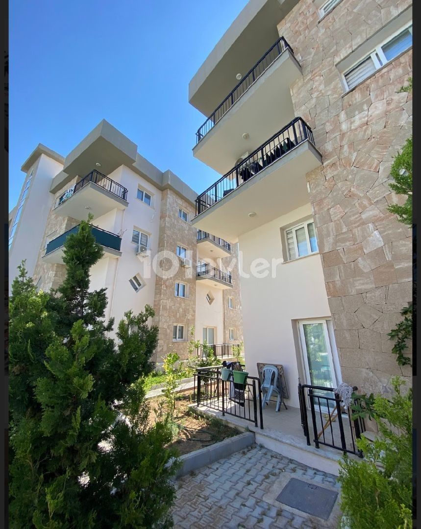 3+1 Wohnung zu verkaufen in Kyrenia Alsancak mit Pool