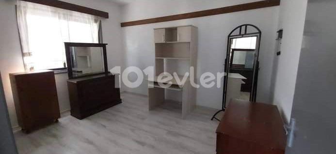 3+1 FLAT FOR SALE IN KYRENIA CENTER