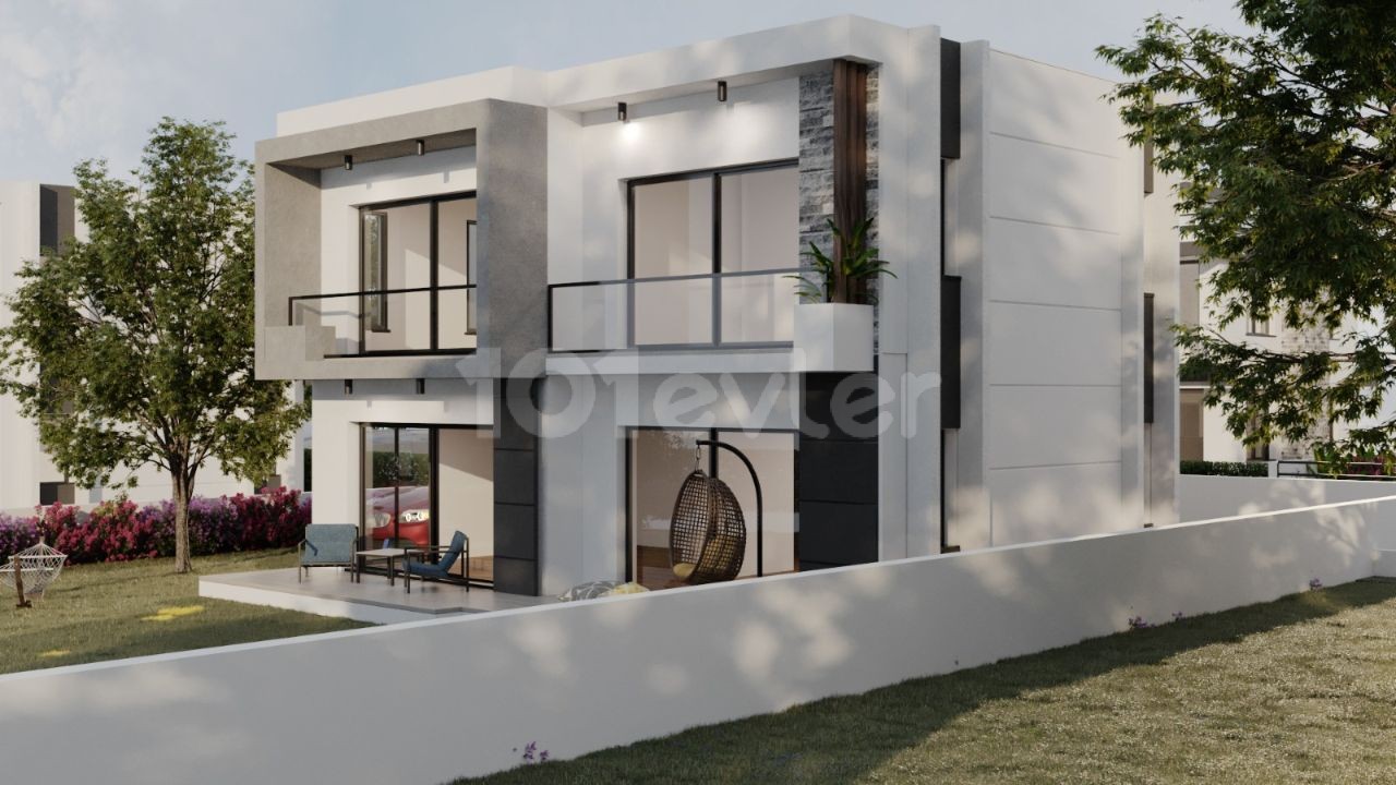 Girne Yeşiltepe'de Satılık 3+1 Triplex Villa