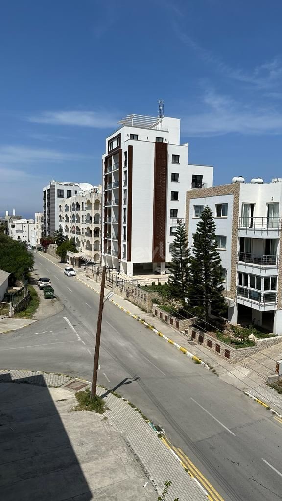 Girne Merkez'de  Satılık 3+1  Daire