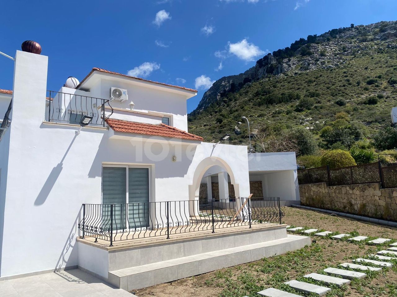 3+1 Luxus-Villa zur Miete in Karsiyaka, Kyrenia