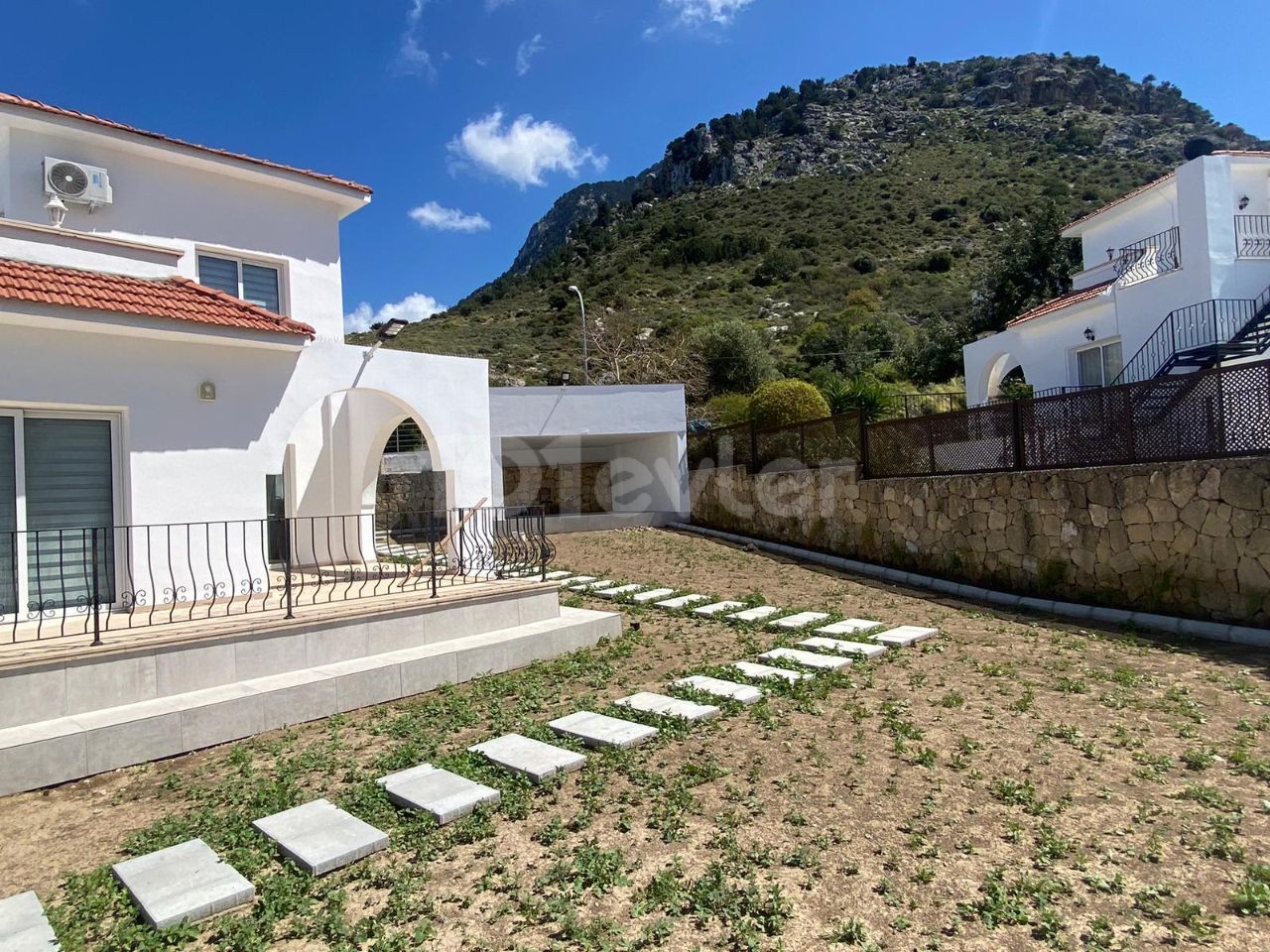 3+1 Luxus-Villa zur Miete in Karsiyaka, Kyrenia