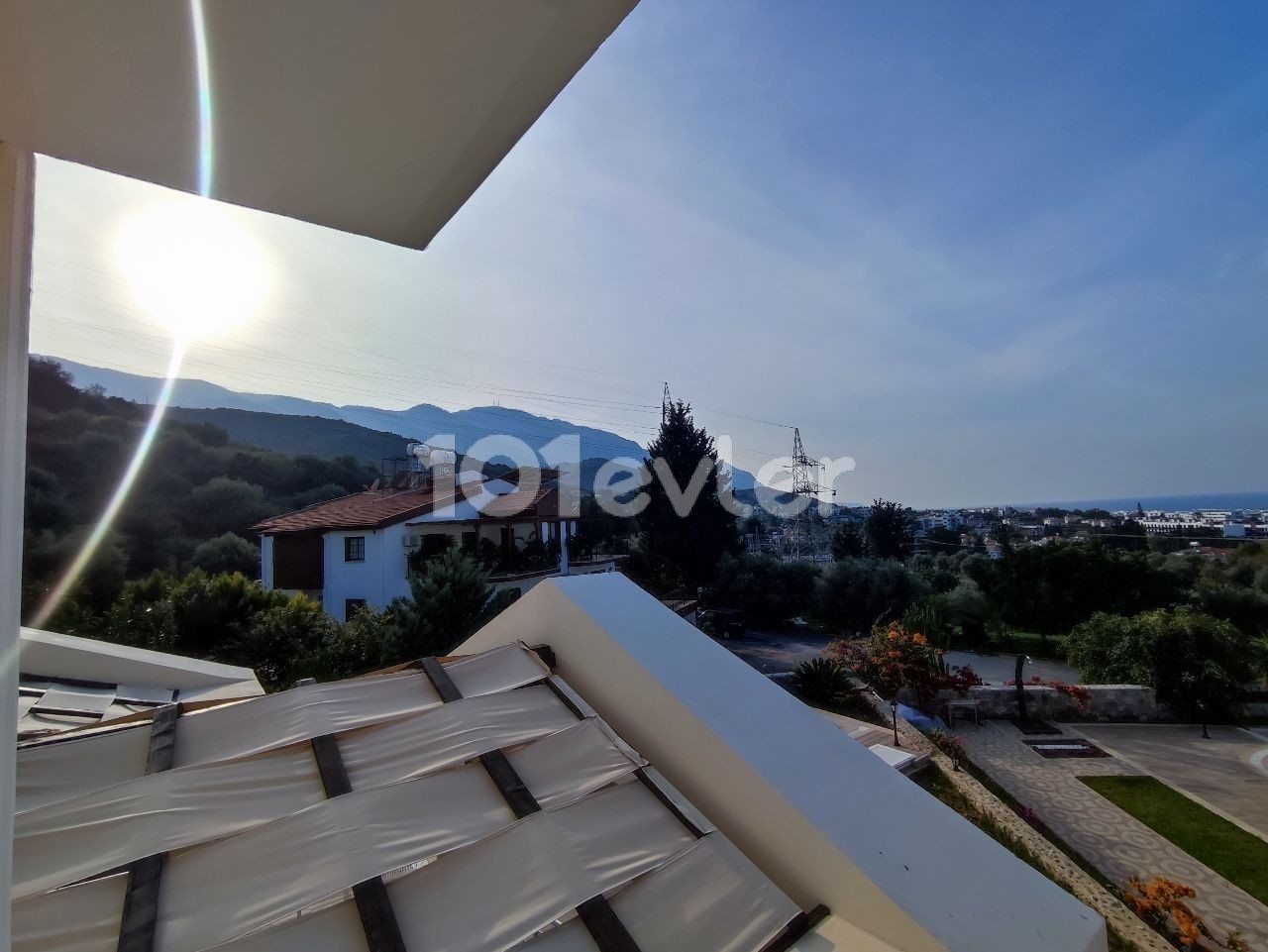 Girne Alsancak 3+1 Full Eşyalı Satılık Villa