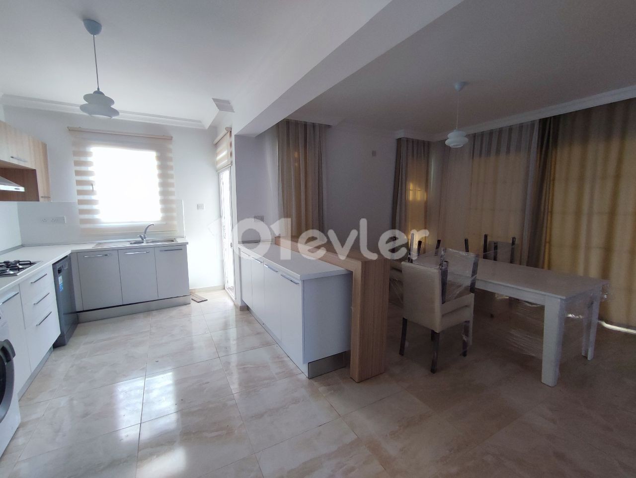 Girne Alsancak 3+1 Full Eşyalı Satılık Villa