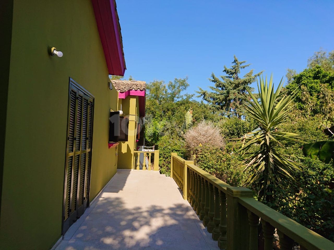 VILLA MIT 4+1 GELEGENHEITEN ZUM VERKAUF IN KYRENIA YESILTEPE