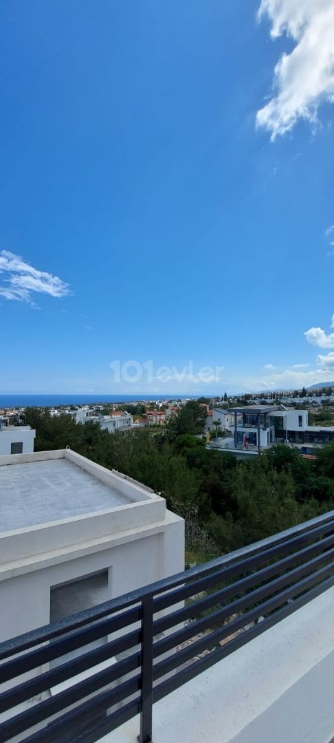 GIRNE ÇATALKŐY'DE LUKS KIRALIK 3+1 VILLA