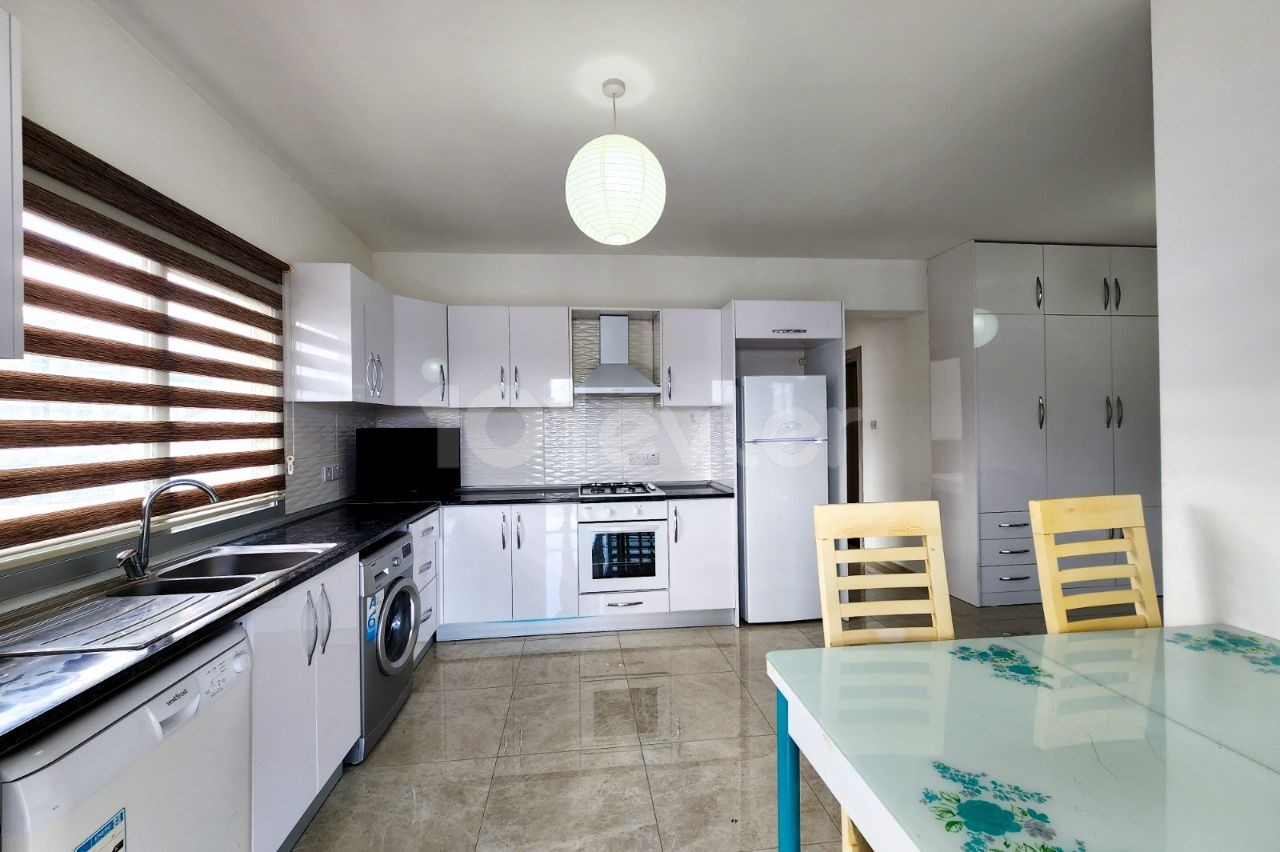 2+1 Flat for Sale in Kyrenia Center