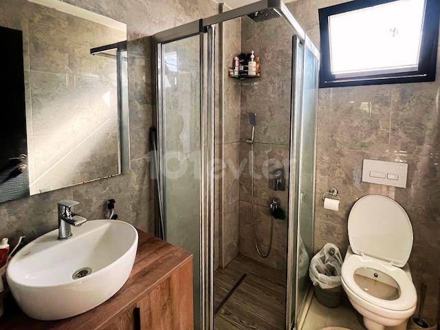 FULLY FURNISHED 3+1 FLAT FOR SALE IN GIRNE ALSANCAK