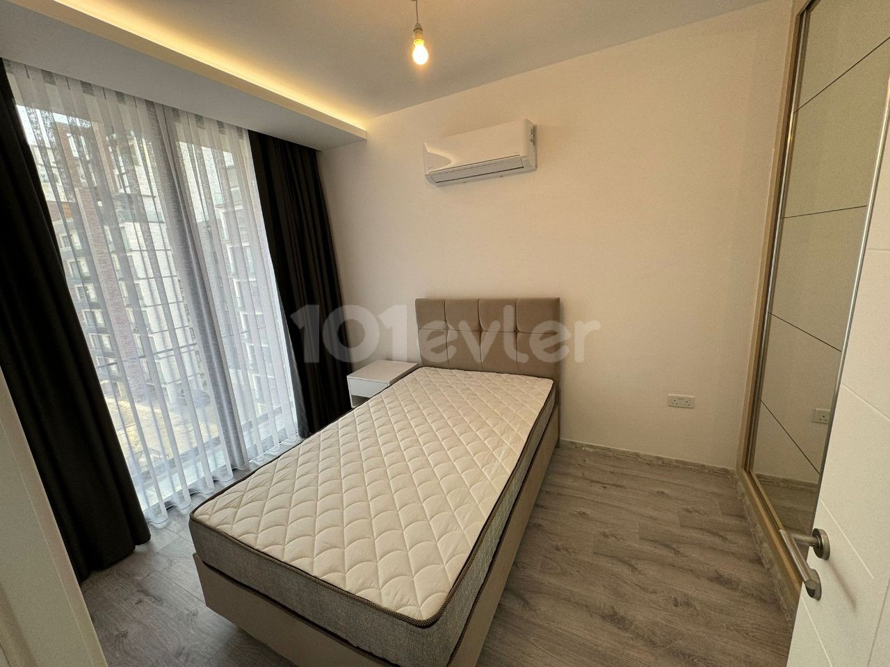 2+1 LUXUSWOHNUNG ZU VERMIETEN IM KYRENIA CENTER