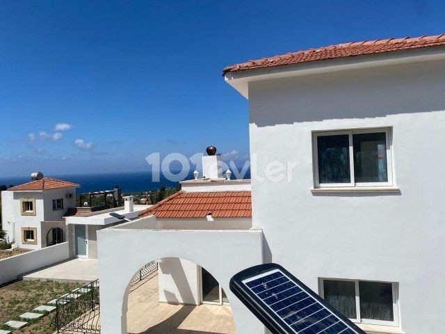 3+1 LUXUSVILLA ZU VERMIETEN IN GIRNE KARSIYAKA