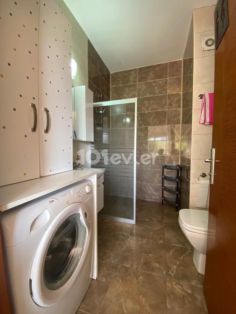 Kiralık lüks buyuk 2+1 daire okula çok yakın mesafede