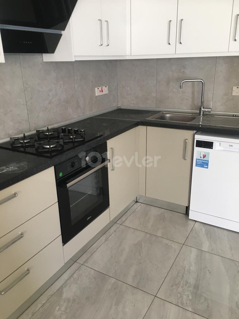 Girne Merkez 2+1 Kiralık 