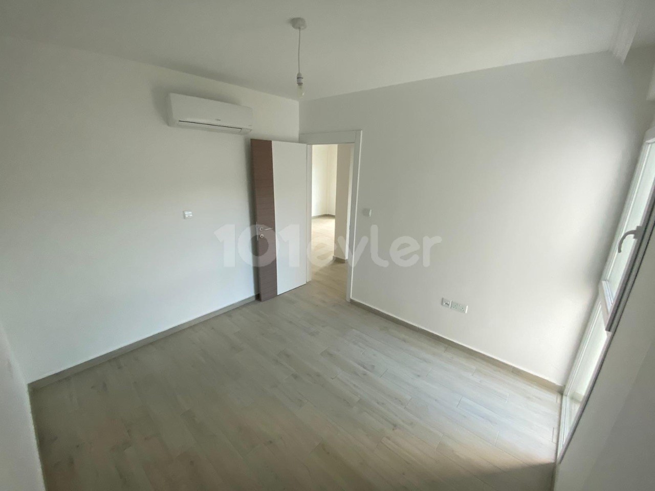 2+1 Apartments for sale in Kyrenia central ** 