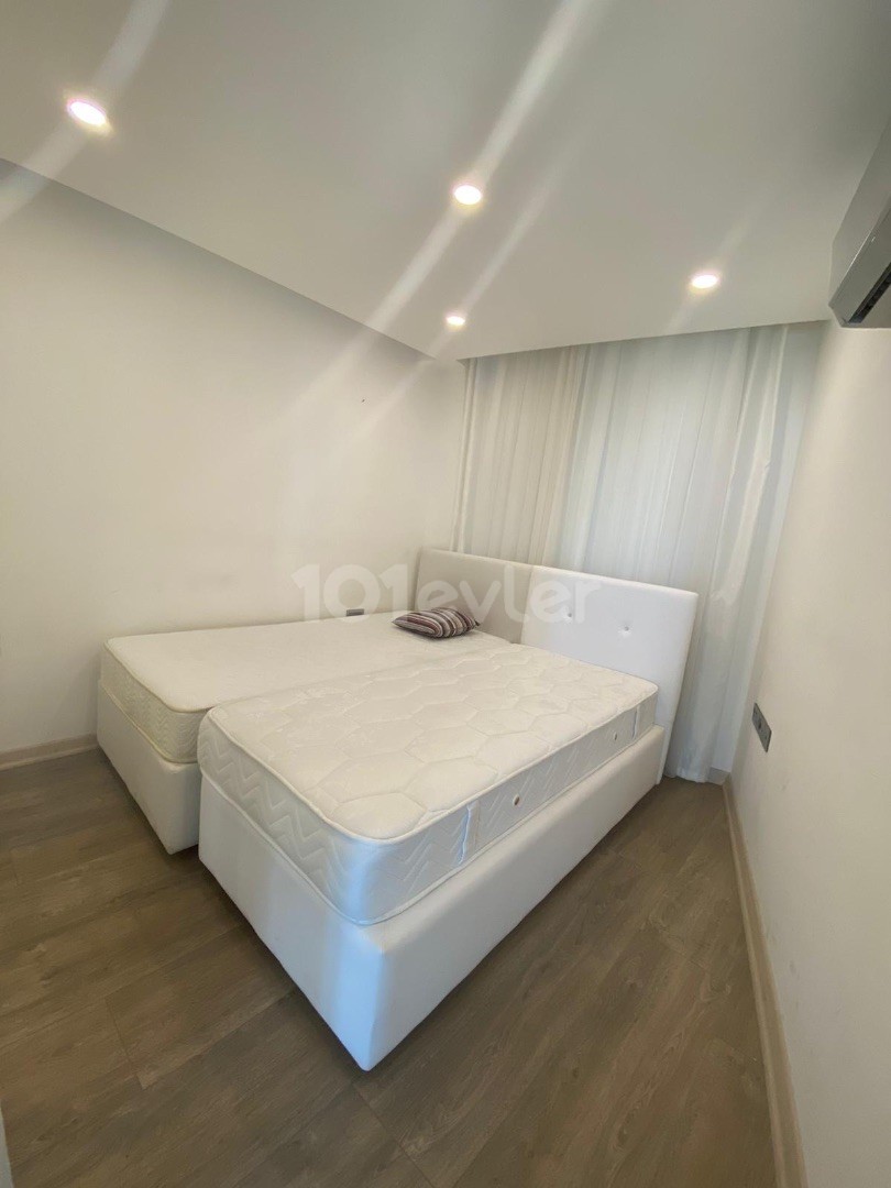 Kyrenia Zentrum 2 + 1 Wohnung Zu Vermieten ** 