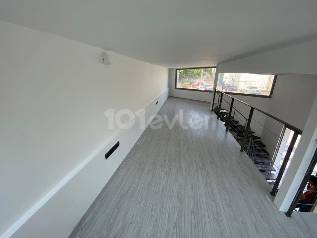 GİRNE MERKEZ ATA TOWERDA GİRİŞ KAT ANA CADDEYE 2 CEPHELİ DÜKKAN/OFİS