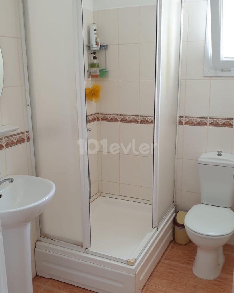 GİRNE MERKEZ LAVASH ARKASI KİRALIK 1+1 DAİRE