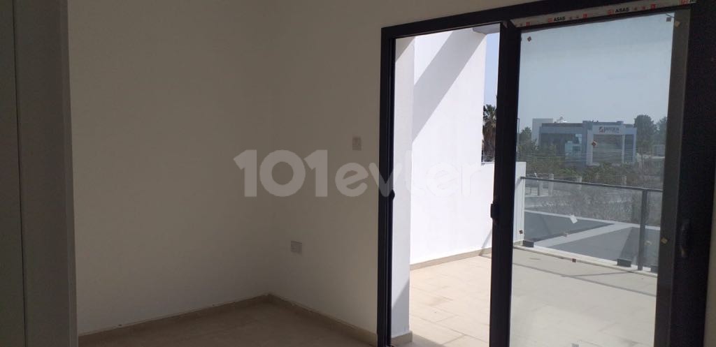 KYRENIA INDUSTRIAL ZONE ZIRAAT BANK'S NEARBY OFFICE FOR SALE ** 