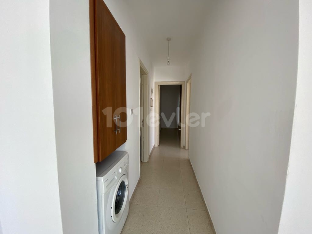 GİRNE MERKEZDE 2+1 KİRALIK DAİRE