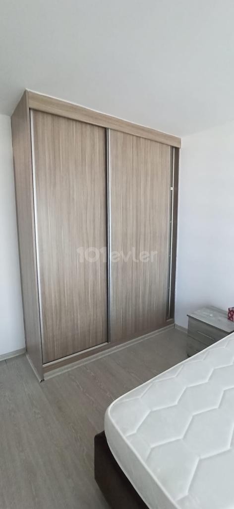 Full Eşyalı Girne Merkez 2+1 Manzaralı Geniş ve Ferah PENTHOUSE 