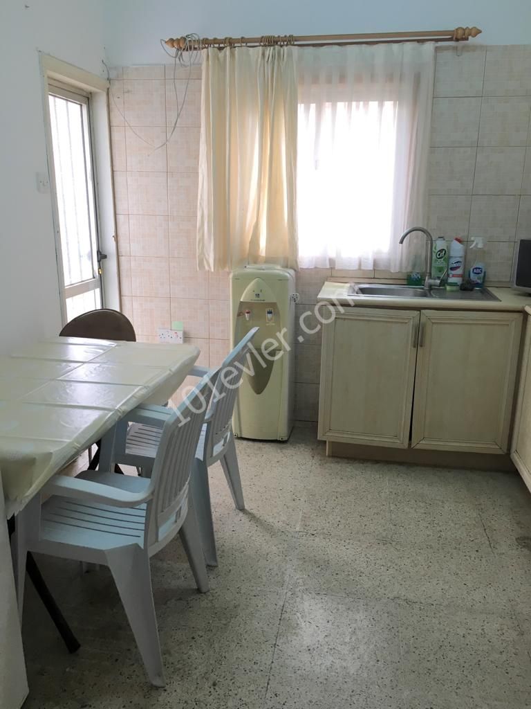 K.3 + 1 Air-Conditioned Apartment with Garden on the Ground Floor for Rent in Kaymaklı. ** 