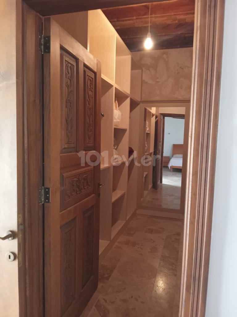 4+1 STONE HOUSE FOR SALE IN KARŞIYAKA, KYRENIA