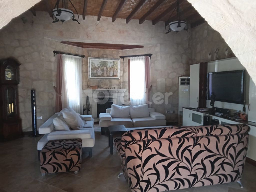 4+1 STONE HOUSE FOR SALE IN KARŞIYAKA, KYRENIA