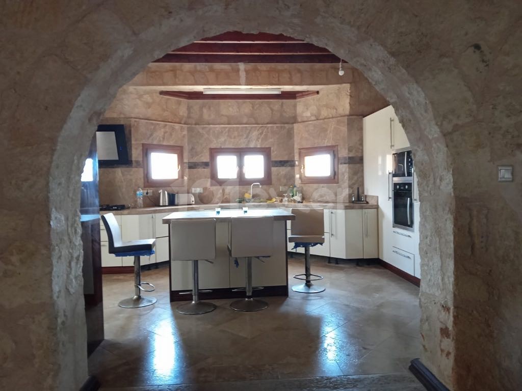 4+1 STONE HOUSE FOR SALE IN KARŞIYAKA, KYRENIA