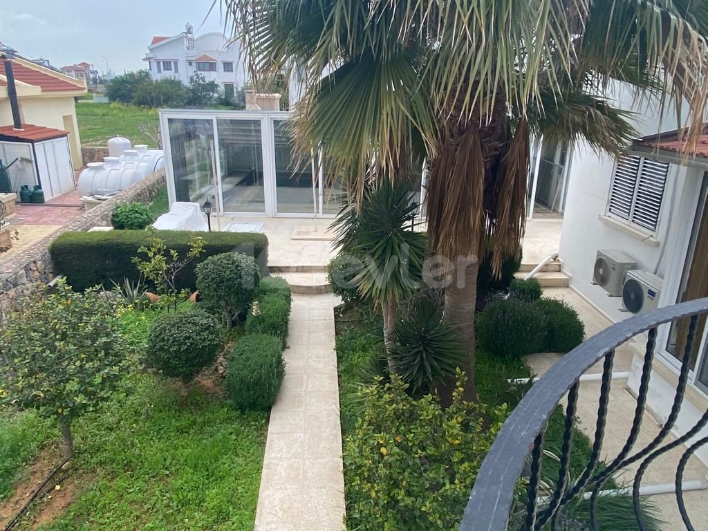 Famagusta Yeniboğaziçi 3+1 Villa zur Miete