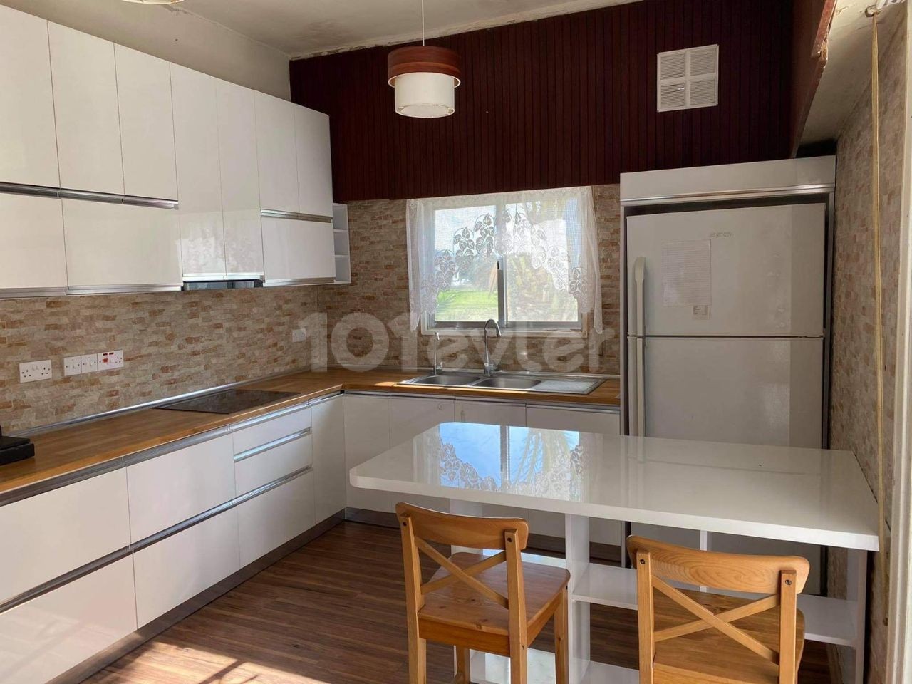 Detached House To Rent in Yeni Boğaziçi, Famagusta